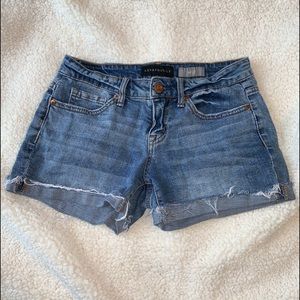 Aéropostale Mid-Wash Midi Jean Shorts